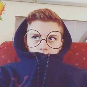 Meet your Posher, Thomas